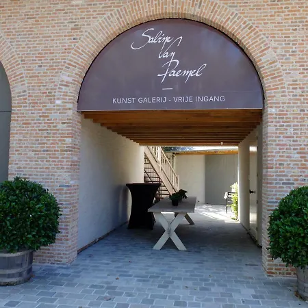 Inn Sabine Van Paemel's Mousehouse